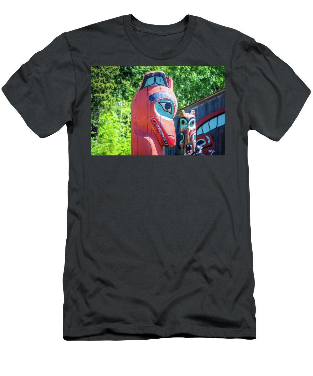 2 Tribal Totem Pole in Ketchikan Alaska Alex Grichenko T-Shirt