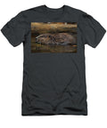 3 North American Beaver Feeding on Tree Bark Maryland USA John Cancalosi Natureplcom T-Shirt