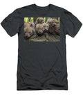 4 Week Old Wild Coyote Pups in Chicago Suzi Eszterhas T-Shirt