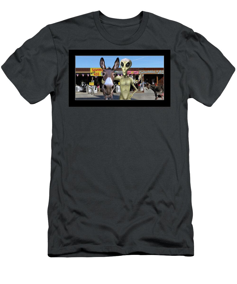 Alien Vacation Oatman Arizona Mike Mcglothlen T-Shirt