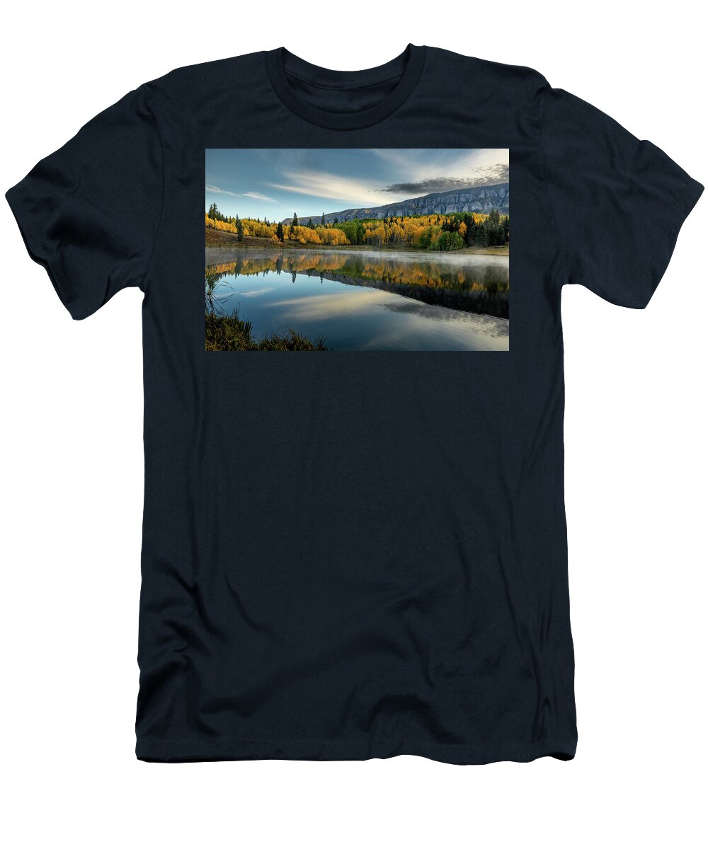 Beaver Lake Fall Morning Near Ridgeway Joseph Metzler T-Shirt
