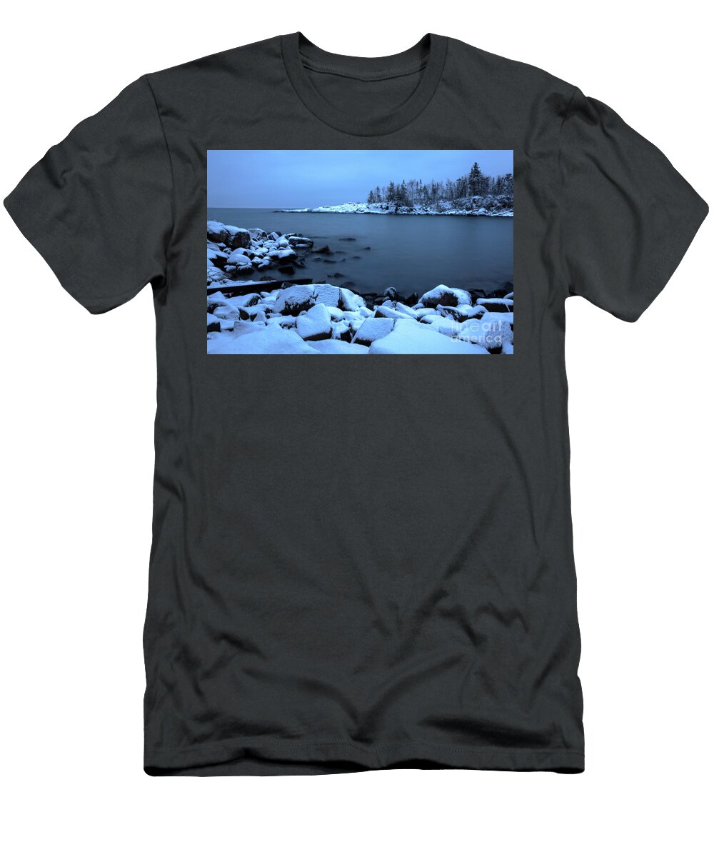 Cove Point Lodge Lake Superior Minnesota Wayne Moran T-Shirt