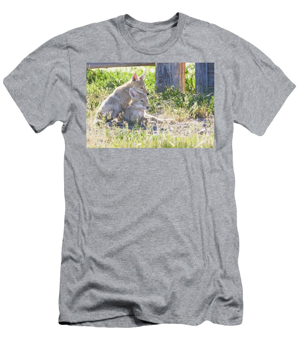 Coyote Baby Hug 2024 Isabella Smedley T-Shirt