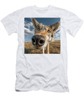 Coyote Close Up Elisabeth Lucas T-Shirt