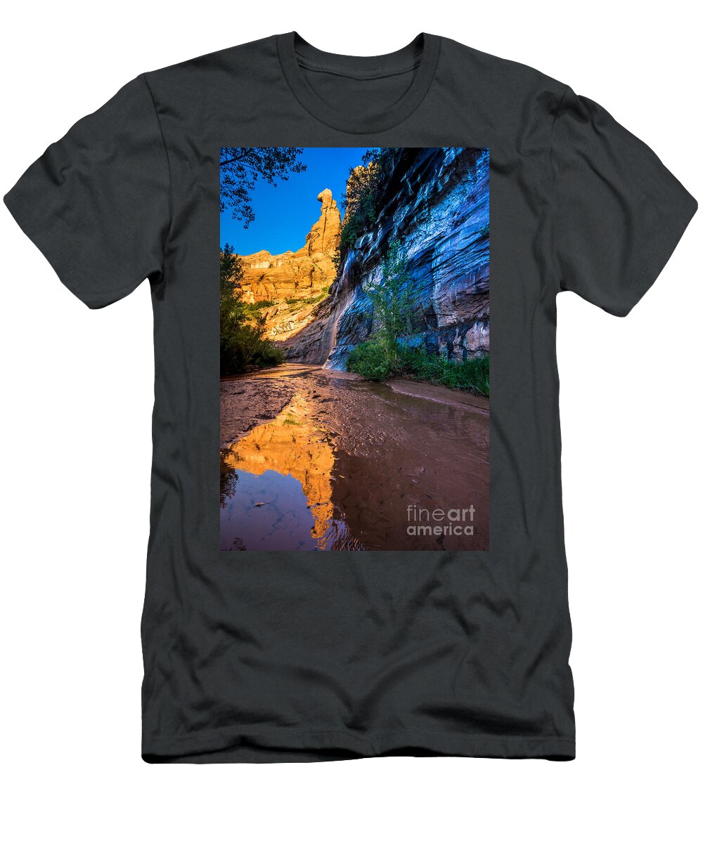 Coyote Gulch Sunrise Utah Gary Whitton T-Shirt