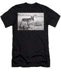 Coyote Hunting At Yellowstone Lake Wyoming High Contrast Black and White Nature Dmr Filho T-Shirt