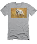 Coyote in the Field Todd Bielby T-Shirt