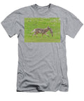 Coyote with Prey Marc Crumpler T-Shirt
