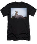Coyotes on Rocky Coyote Mountain Sicco Rood T-Shirt