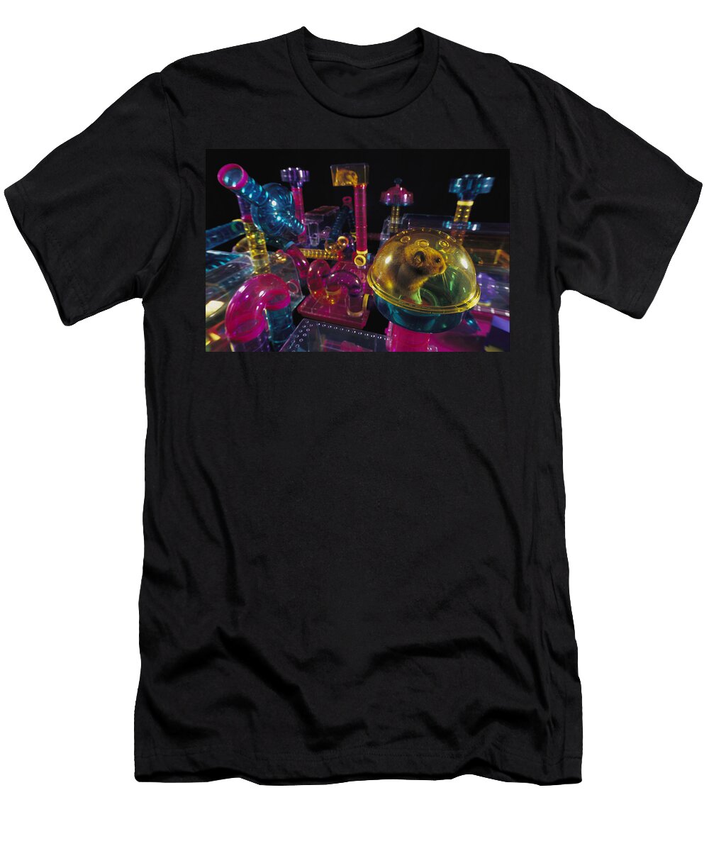 Golden Hamster in Hamster City Heidi Hans Juergen Koch T-Shirt