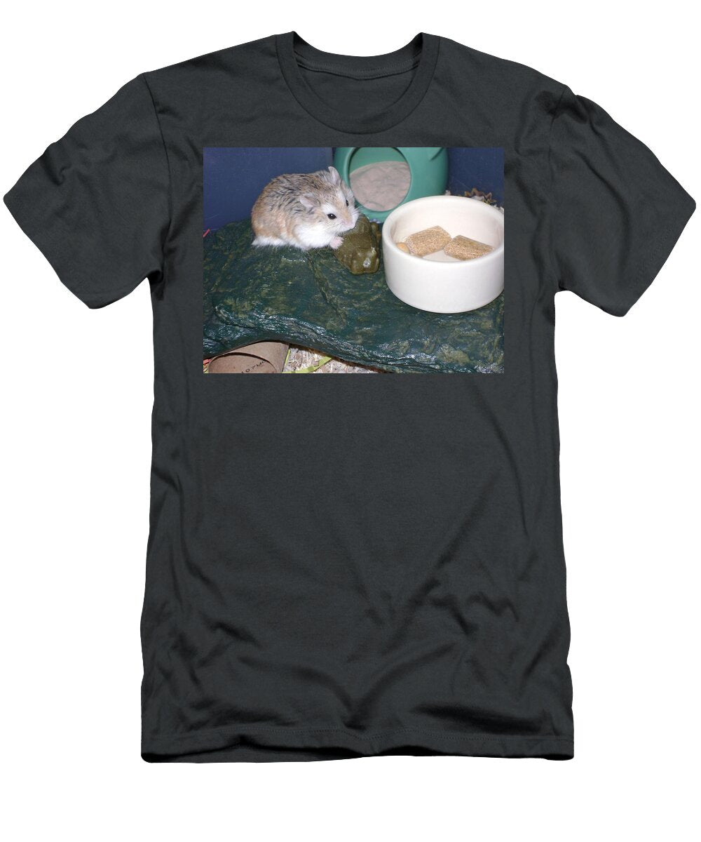 Hamster Chewing Les Classics T-Shirt