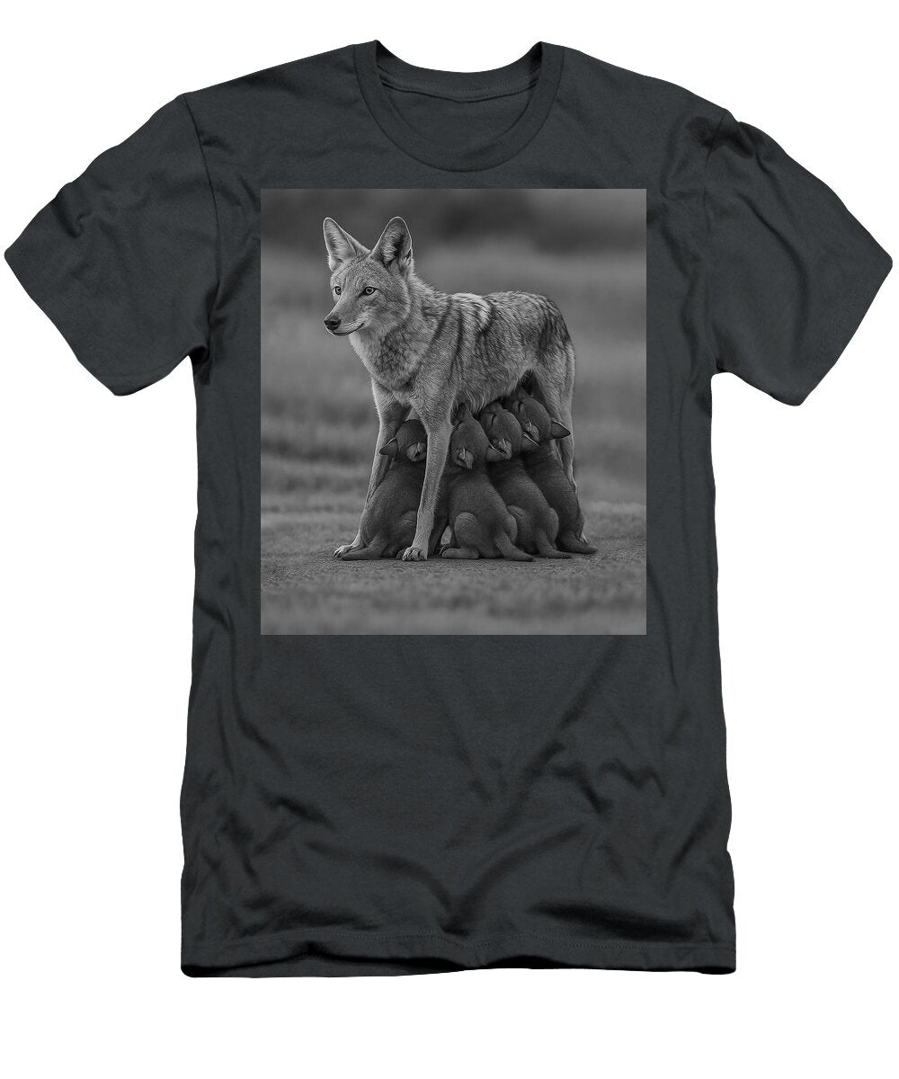 Mother Coyote with Her Pups Koorosh Badie T-Shirt