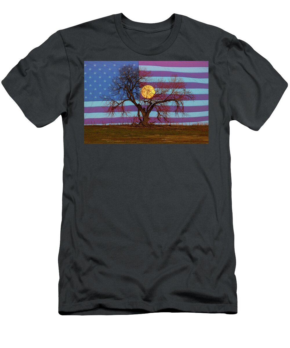 Patriotic Supermoon Tree James Bo Insogna T-Shirt