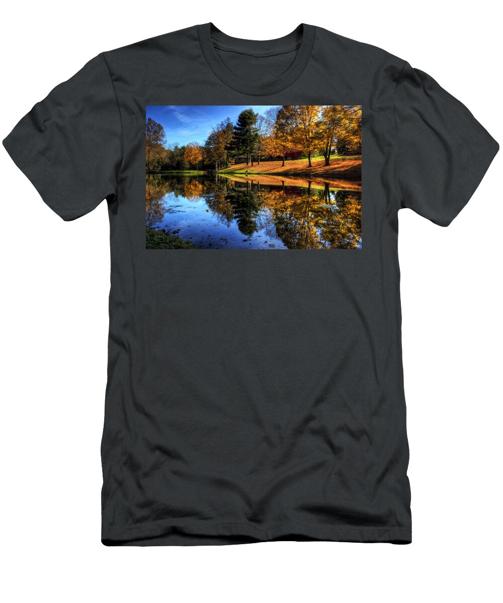 Reflection of Northeast Ohio Fall David Dufresne T-Shirt