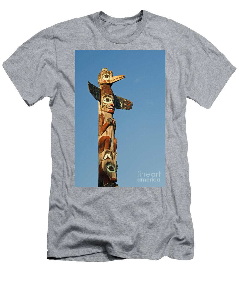 Tlingit Totem Pole Greg Vaughn T-Shirt