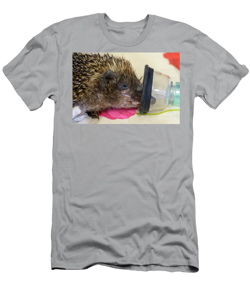 Treating a Hedgehog Am1 Ilan Rosen T-Shirt