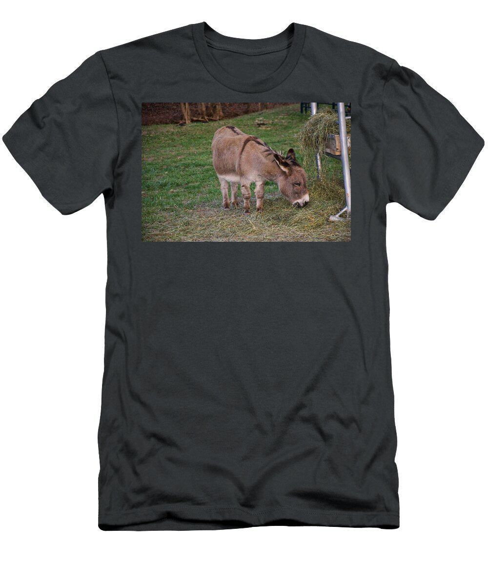 Young Donkey Eating Chris Flees T-Shirt